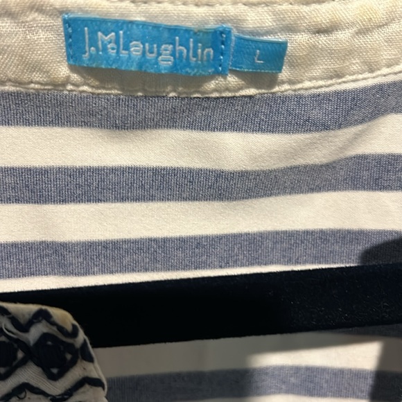 Super cute women’s J McLaughlin top - Picture 3 of 3